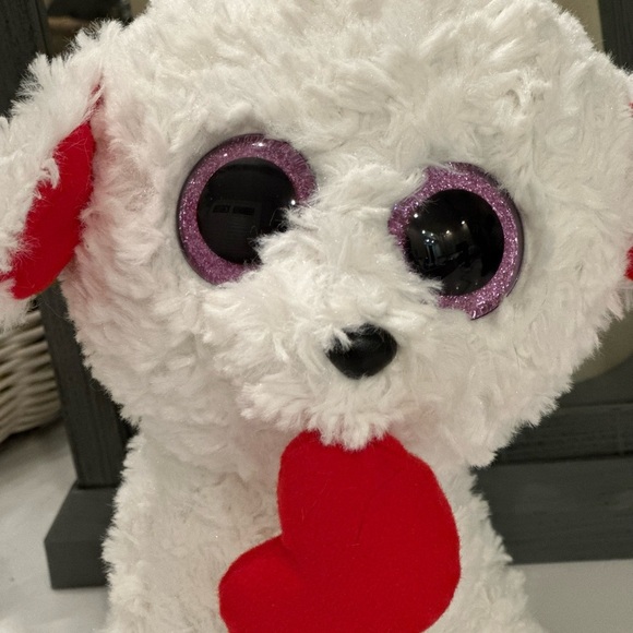 TY HONEY BUN DOG W/ HEART 6” BEANIE BOOS-GREAT FOR VALENTINES DAY - Picture 2 of 4